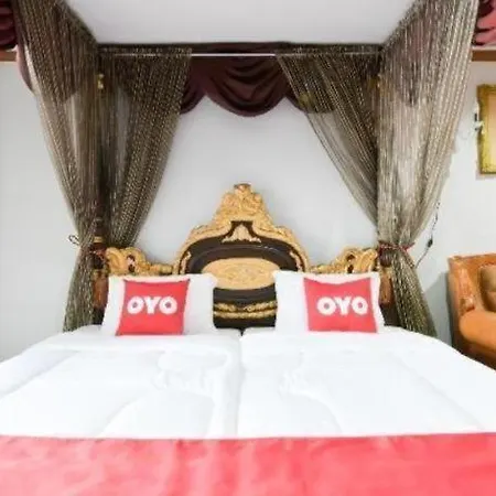 Hotel Oyo 549 Maesri 2*