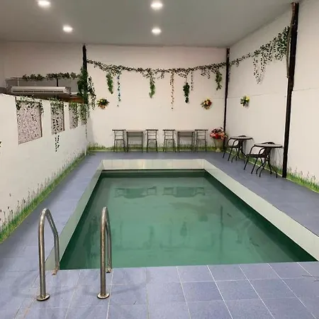 Rakchayanin Koh Larn Hotel