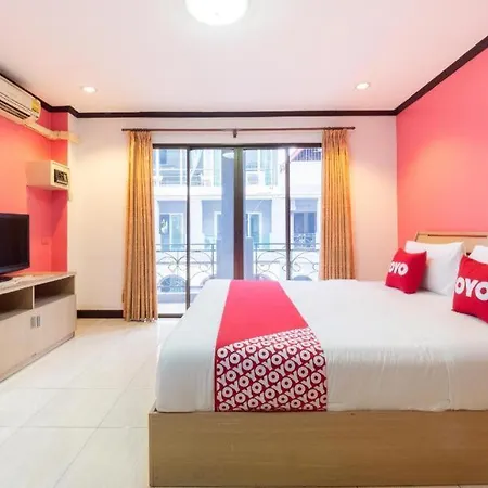 Oyo 75327 Diyana Hotel 3*