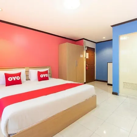 Hotel Oyo 75327 Diyana Pattaya