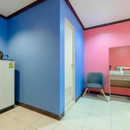 Hotel Oyo 75327 Diyana 3*