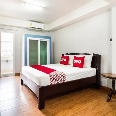 Oyo 1157 Ploy Pailin Place Hotel 2*
