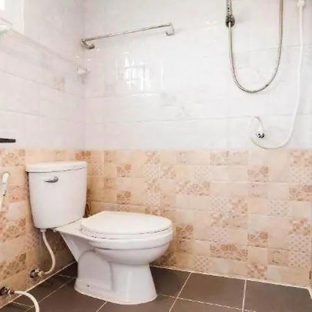 Hotel Oyo 1157 Ploy Pailin Place Pattaya