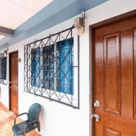 Oyo 1157 Ploy Pailin Place Hotel
