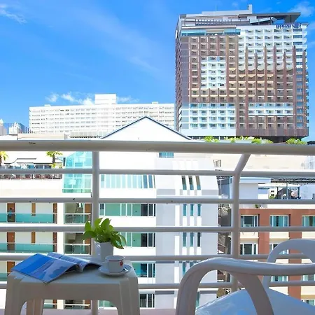 Eastiny Plaza Hotel