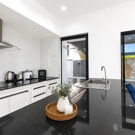 วิลล่า Luxury Pool Center C8 - 4 Bedroom *