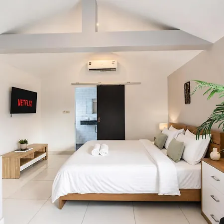 Luxury Pool Center C8 - 4 Bedroom วิลล่า Pattaya