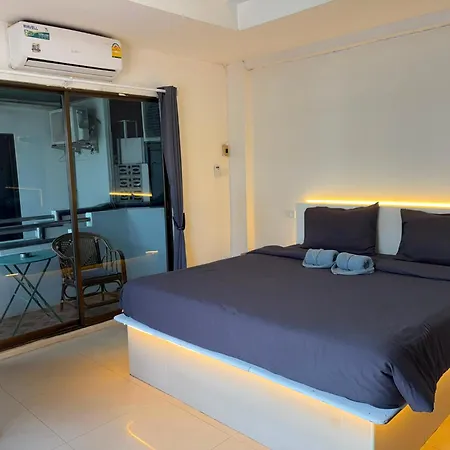Lagoon Vibes Hotel