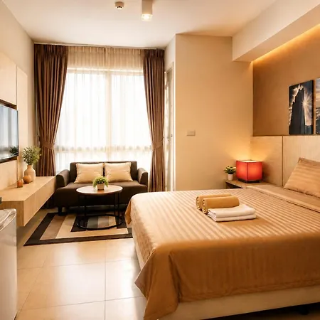 Unixx South - Modern Sea View Apartment
