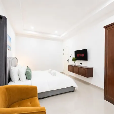 Lagoon Breeze 4br Pool Near Walking Street วิลล่า