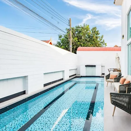 วิลล่า Lagoon Breeze 4br Pool Near Walking Street Pattaya