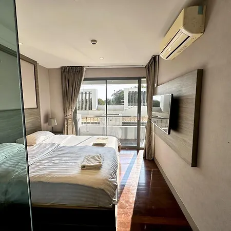 Saint Senate Khao Phra Tamnak Hotel