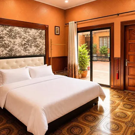 Golden Thai Courtyard Hotel