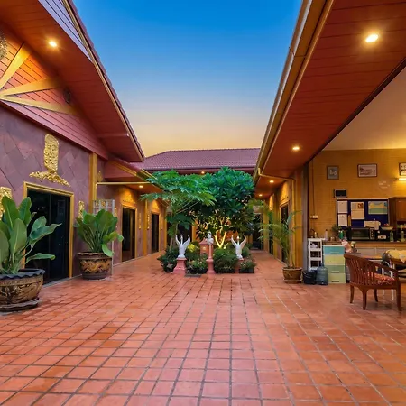 Golden Thai Courtyard Hotel
