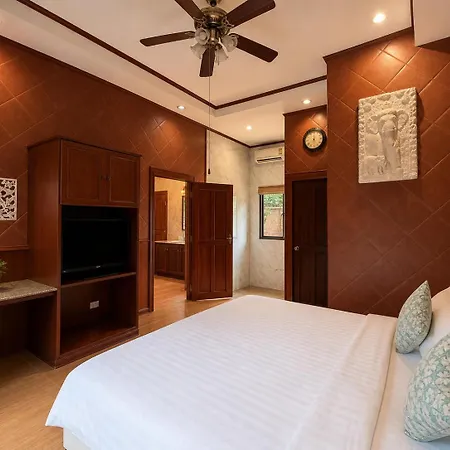 Golden Thai Courtyard Hotel 3*