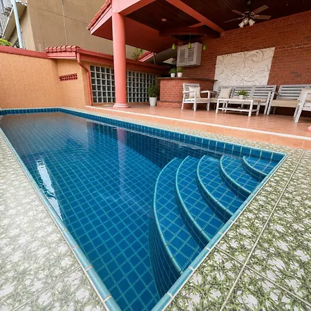 Golden Thai Courtyard Hotel 3*