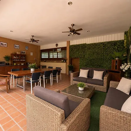 Hotel Golden Thai Courtyard Pattaya