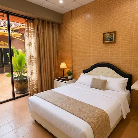 Hotel Golden Thai Courtyard