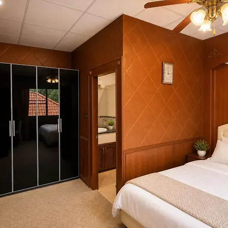 Golden Thai Courtyard Hotel 3*