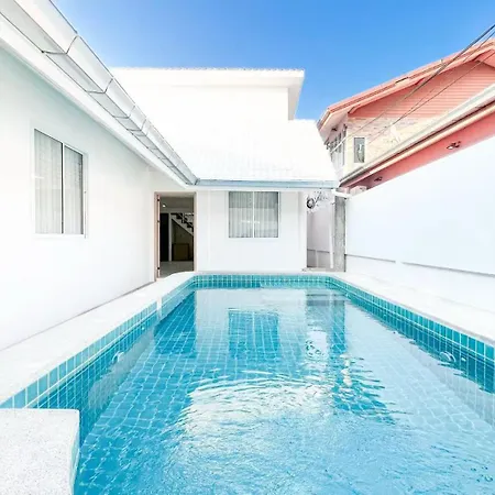 Tropical Pool Villa