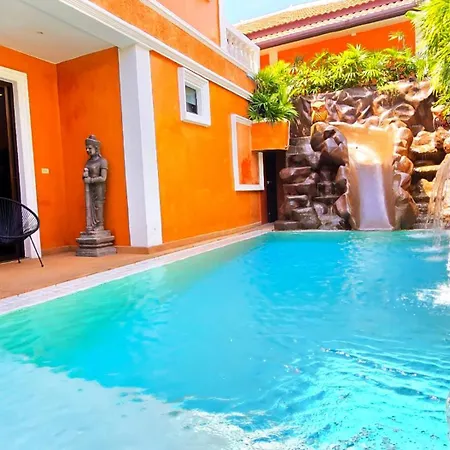 Land - Only Live Once 5* Pattaya