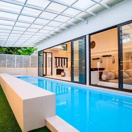 Glass Private Pool