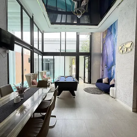 Modern Luxury Villa