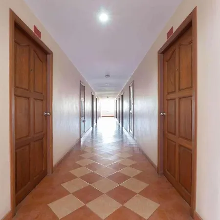 Navin Mansion 3 Hotel