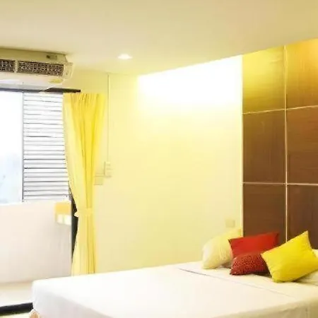 Lee Garden 3*