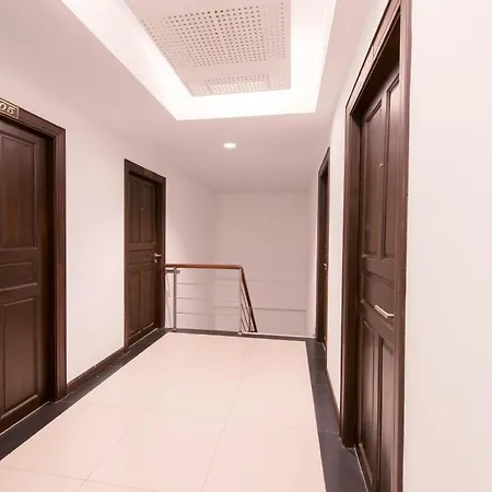 A-ya Place Hotel