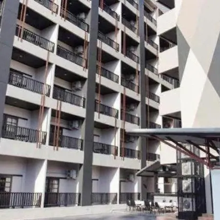 โกลเดนท์ทิวลิป เอสเซนเชียล พัทยา โรงแรม Pattaya