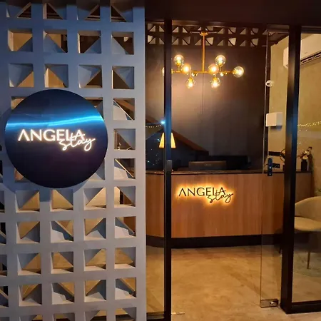 Angela 4*
