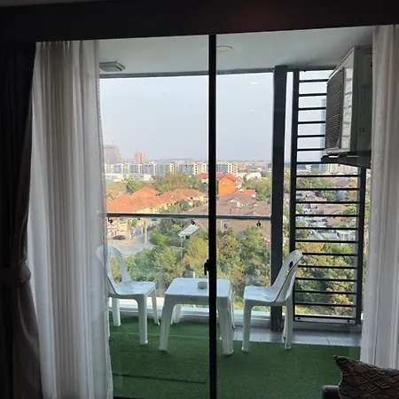 Big Wifi & Smart Tv 4* Pattaya