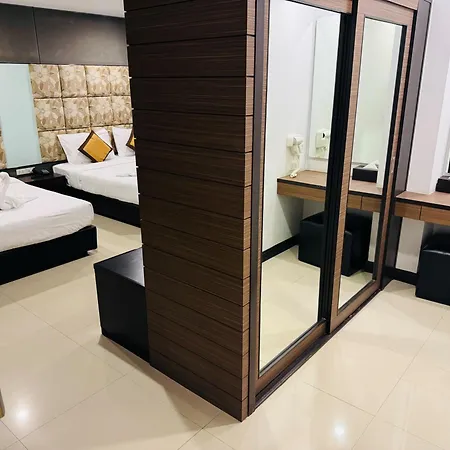 Starlight Hotel 4*