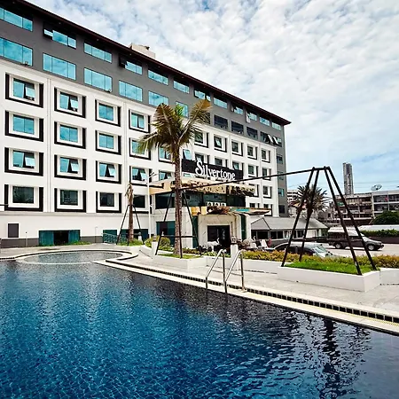Silvertone Hotel