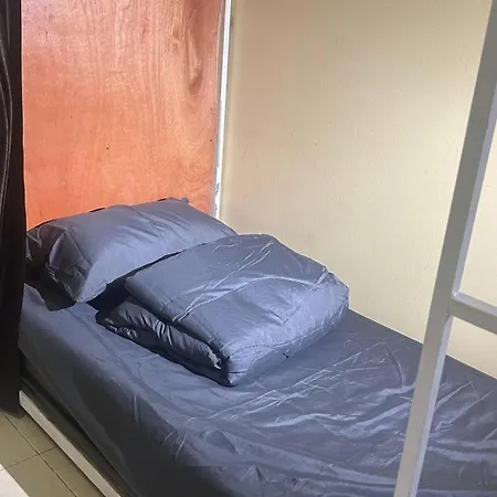 Riyanshi Hostel *