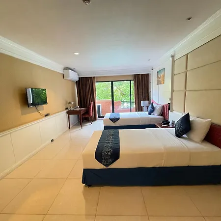 Fairtex Sports Club And Hotel