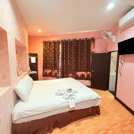 9blue Boutique Hotel 3*