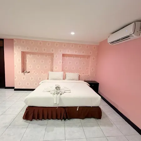 9blue Boutique