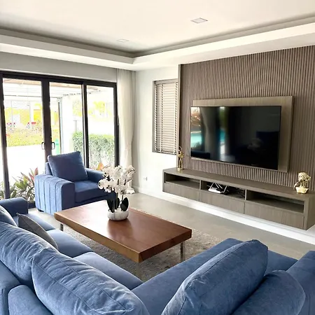 Villa Zensiri Luxury 3br Pool Prime Midtown