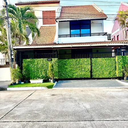 Warisa Grand 4 Bedroom *