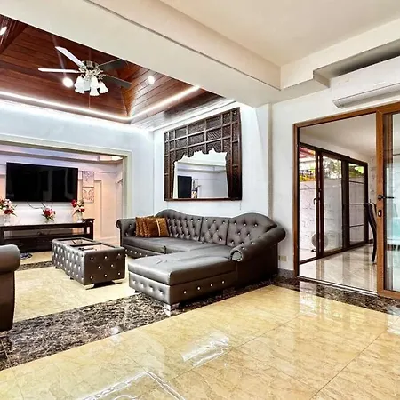 Villa Luxury 5 Bedroom Thaibali Near Walking Street Pattaya