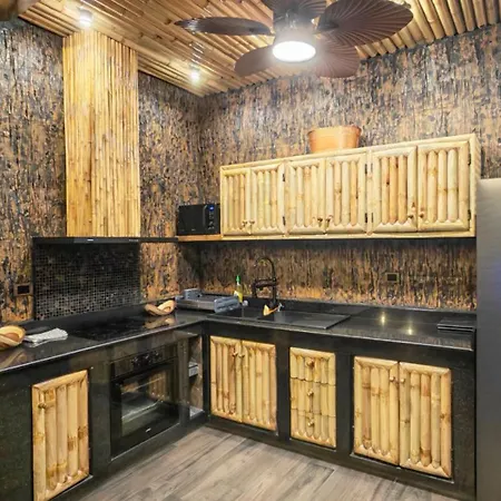 Manjiland Luxury Pool Walking Street Villa *