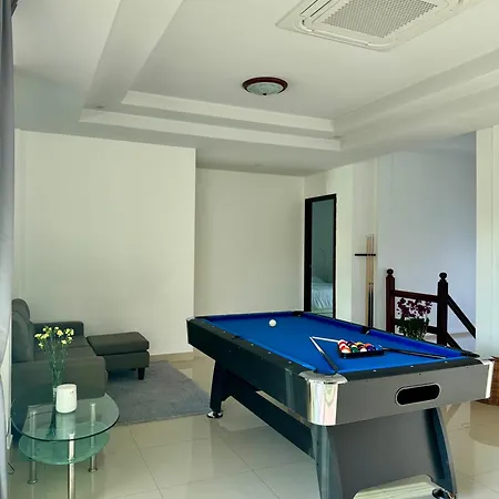 Lion Queen 5-bedroom Pool * Pattaya