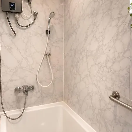 Villa Affordable Pool In Premium Location