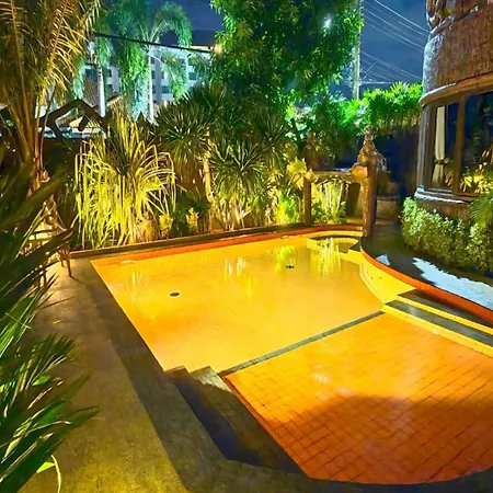 Manjiland Luxury Pool Walking Street