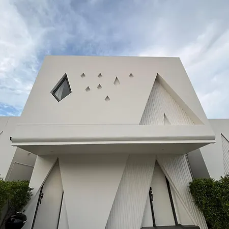 Villa 中天海滩四卧五卫私人泳池别墅 近海滩