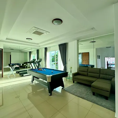Lion Queen 5-bedroom Pool Villa Pattaya