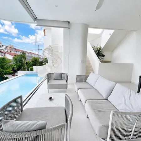 Happy House Pool *