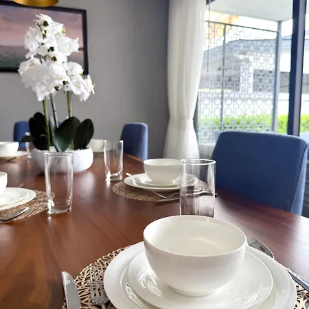 Villa Zensiri Luxury Privat Pool Prime Midtown